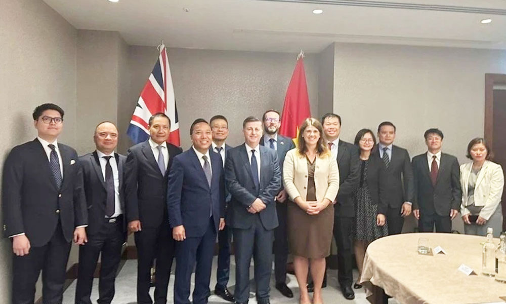 Viet Nam, UK boost economic, trade ties